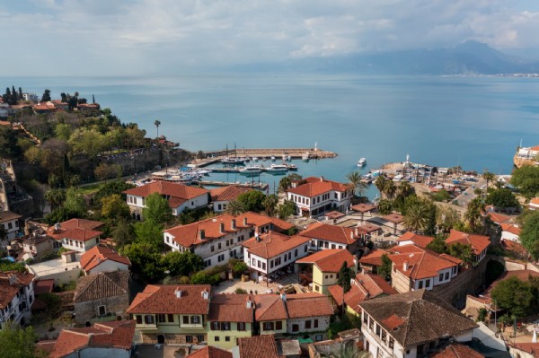 Akdeniz Rüzgarıyla Sanat Yolculuğu! Antalya Kültür Yolu Festivali Başladı